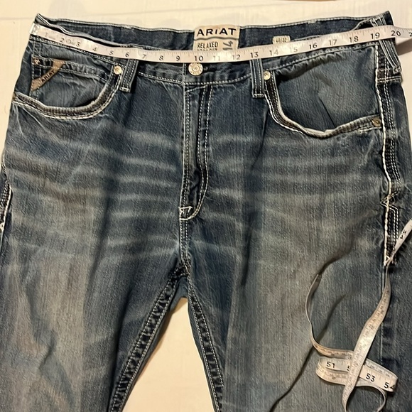 Ariat-40/32-blue-Durango-relaxed boot cut M4-thick stitch,light distressed jeans - Picture 13 of 15